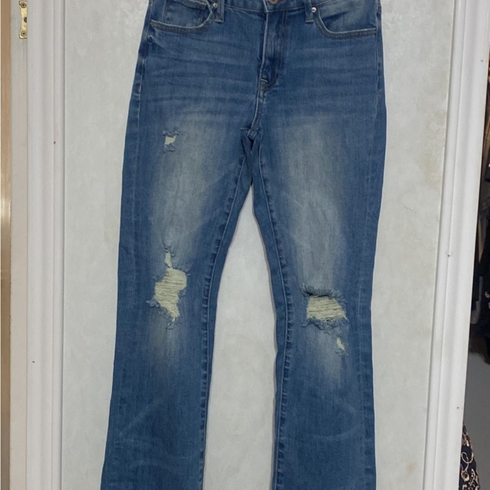 Distressed Cropped/ Capri Size 3 - Picture 2 of 12